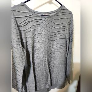 Chicos size 2 grey long sleeve top 💖
